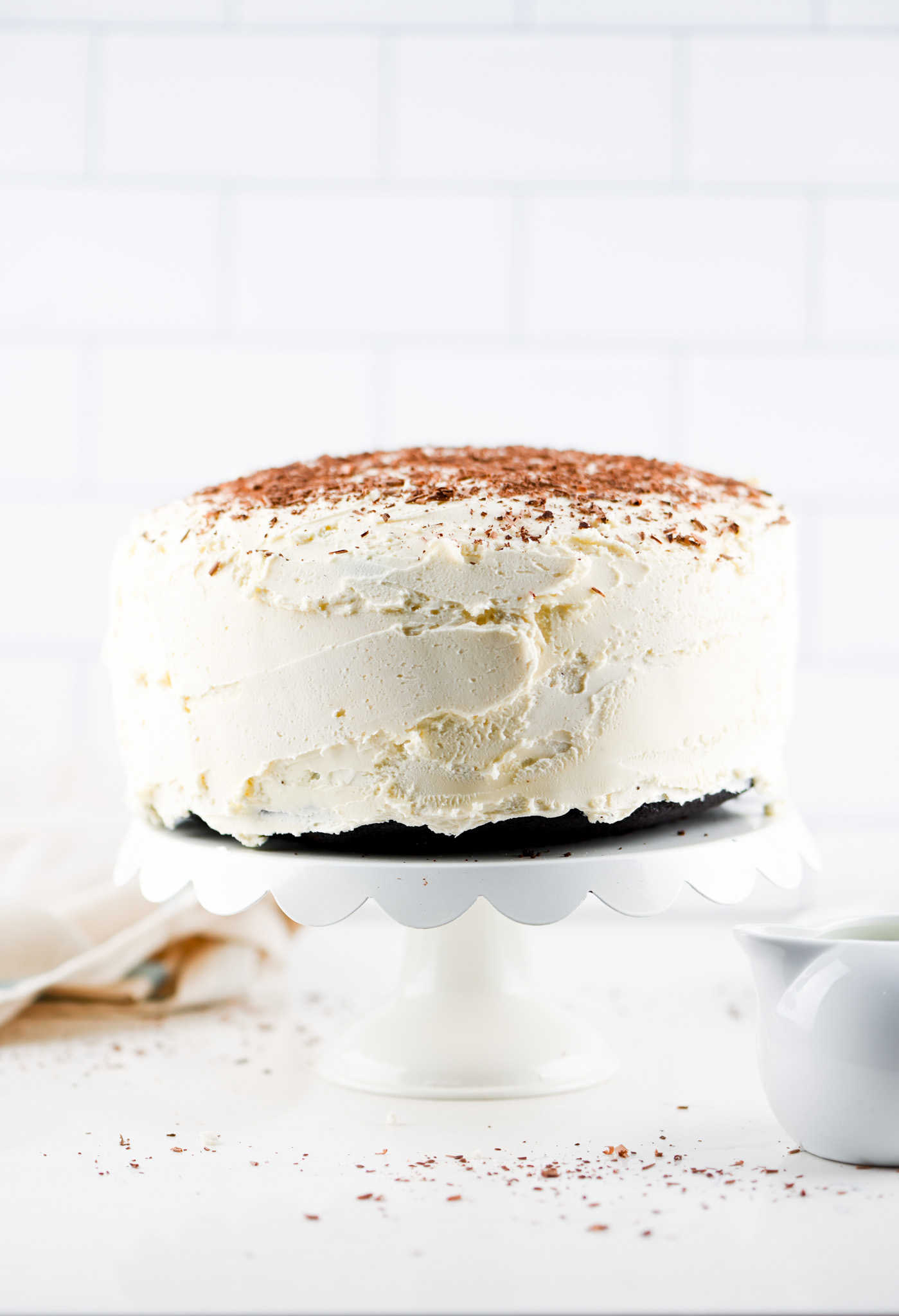 Easy White Sour Cream Cake - I Scream for Buttercream