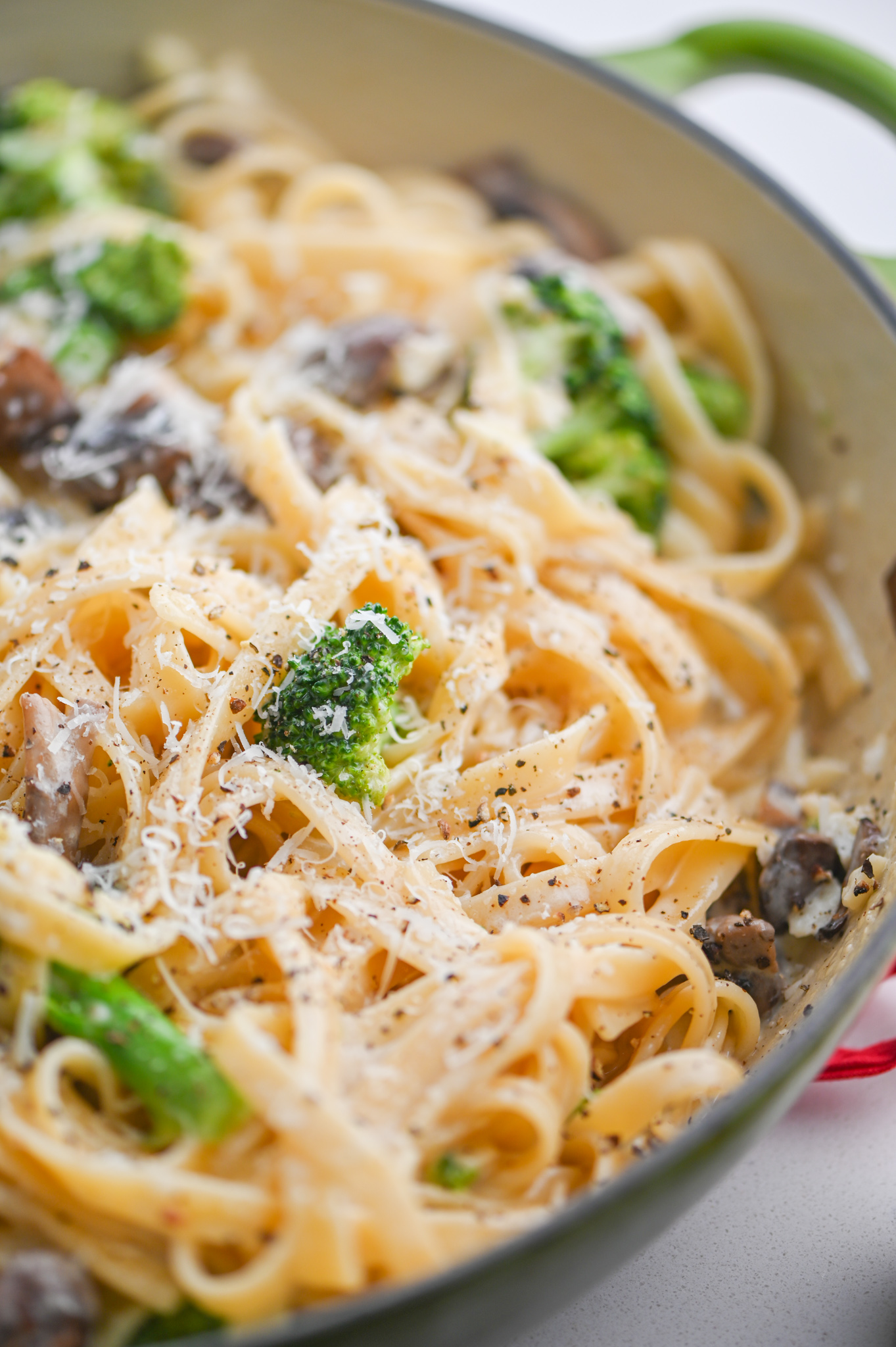 Mushroom Broccoli Alfredo - Life&amp;#39;s Ambrosia