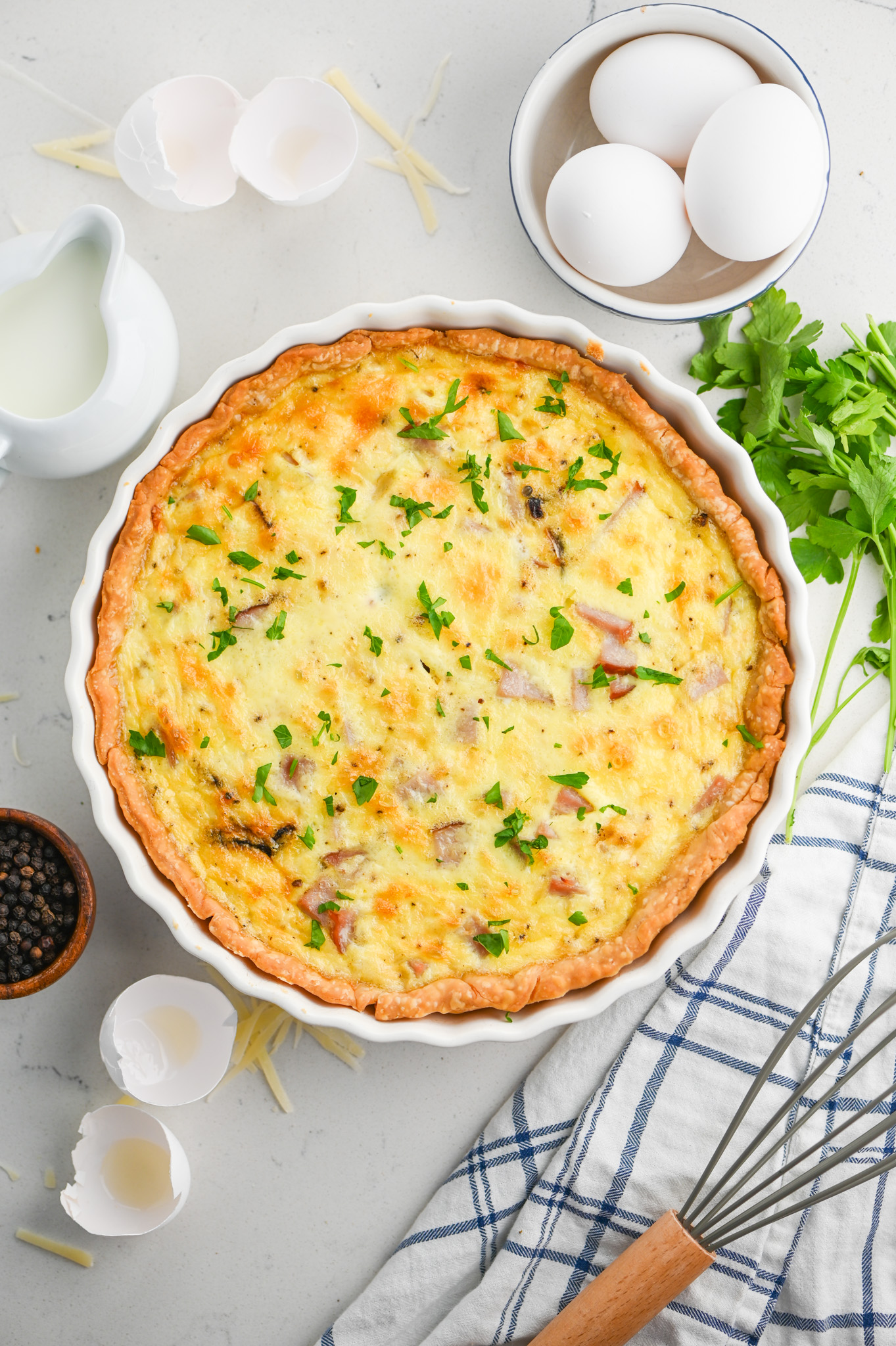 https://www.lifesambrosia.com/wp-content/uploads/Ham-and-Cheese-Quiche-Recipe-11.jpg