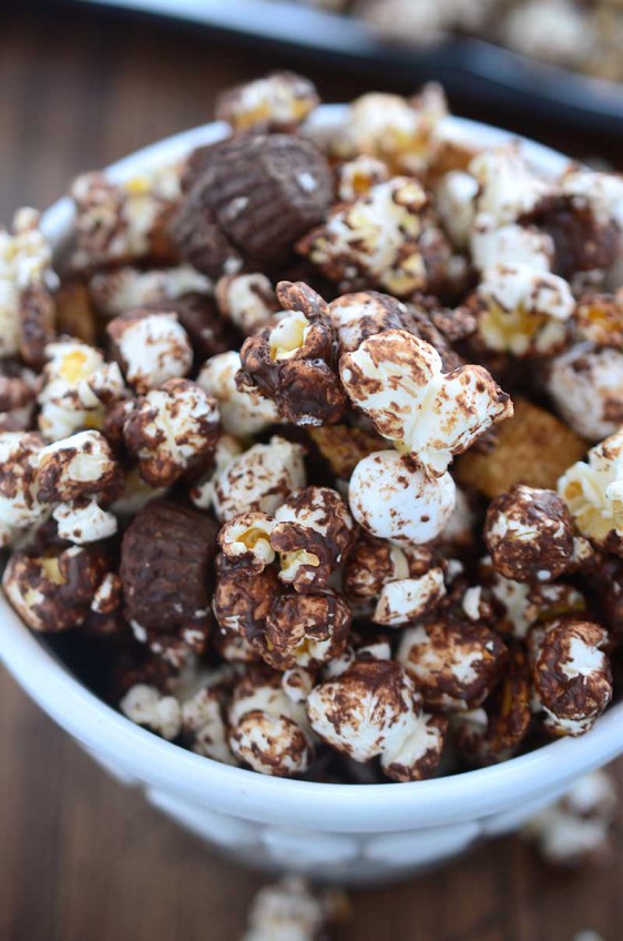 Peanut Butter Cup S'mores Popcorn - Life's Ambrosia