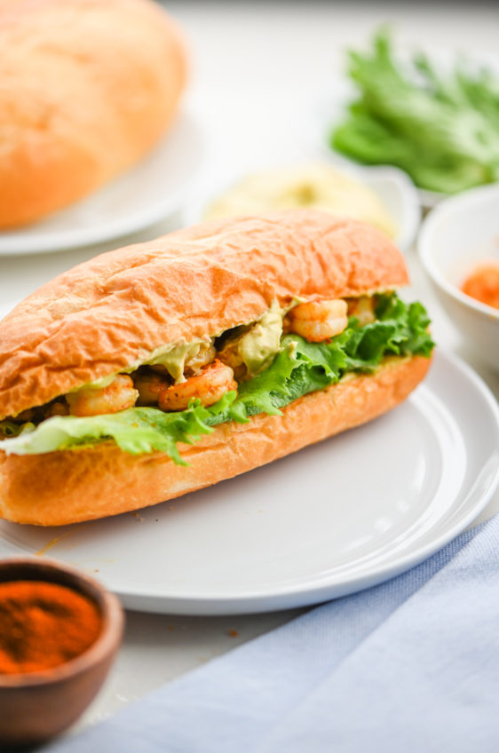 https://www.lifesambrosia.com/wp-content/uploads/Spicy-Shrimp-Sandwich-Recipe-7-562x848.jpg