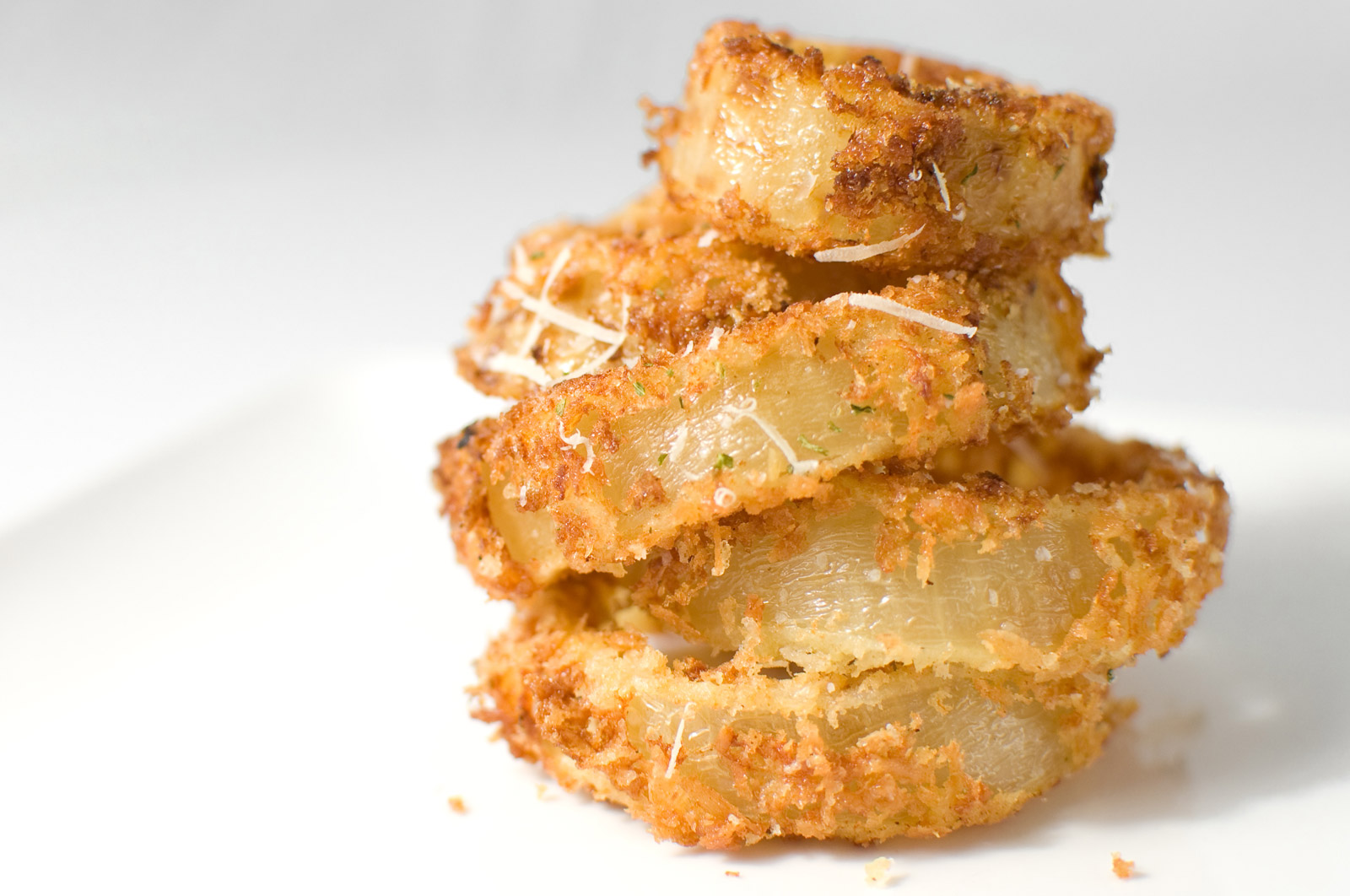 Spiralized Onions with Crispy Parmesan Breadcrumbs