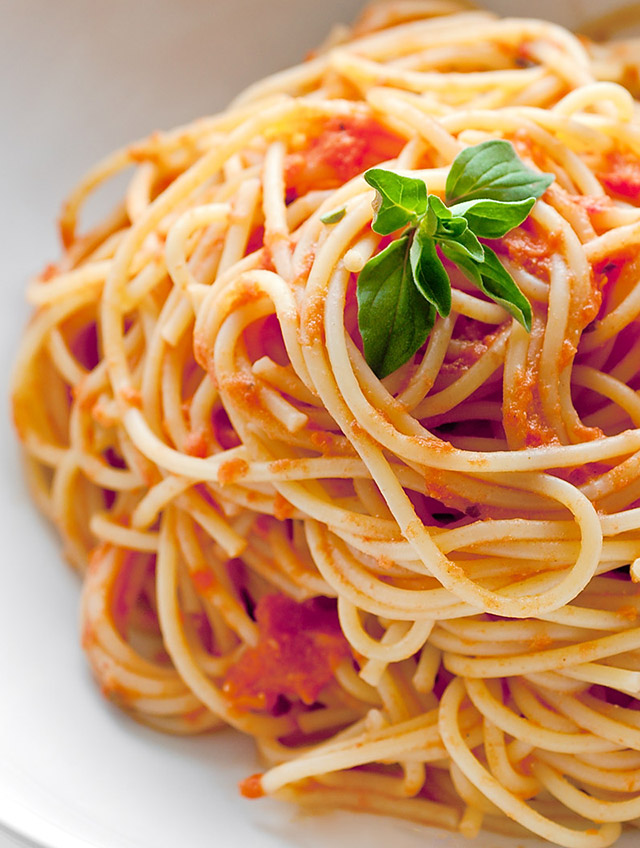 Spaghetti With Creamy Marinara Life S Ambrosia
