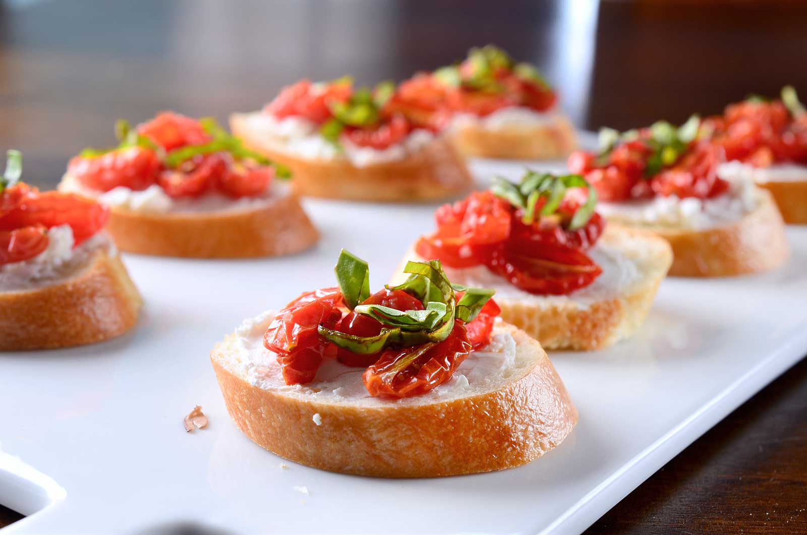 Roasted Tomato and Goat Cheese Crostini